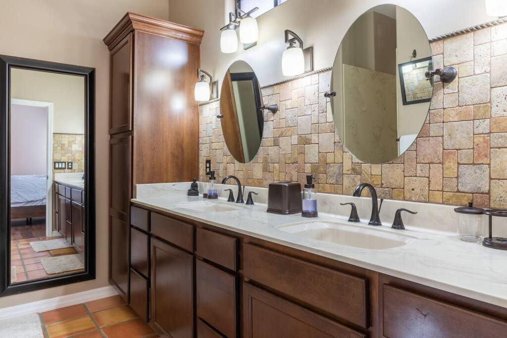 Holiday home Zen Calling, Look Inside Private For 6